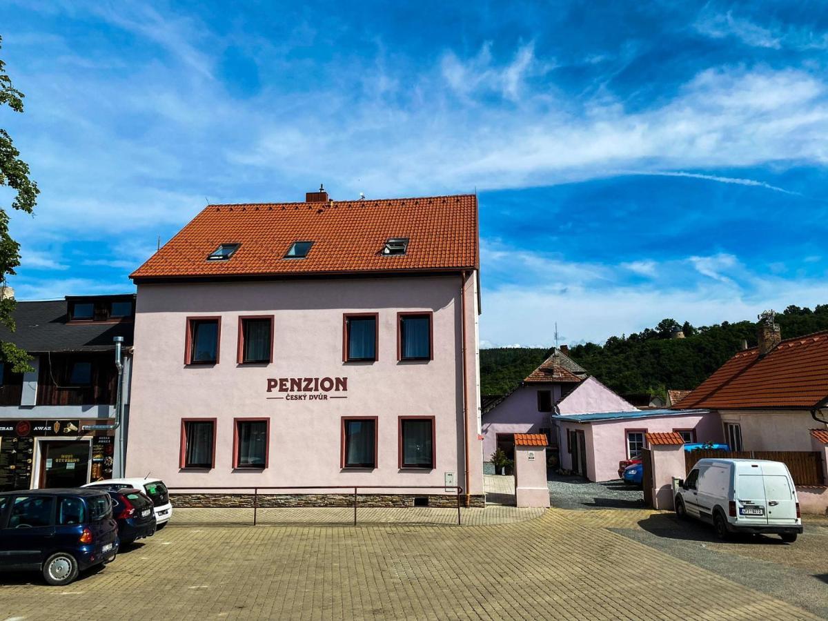 Penzion Cesky Dvur Stary Plzenec Extérieur photo